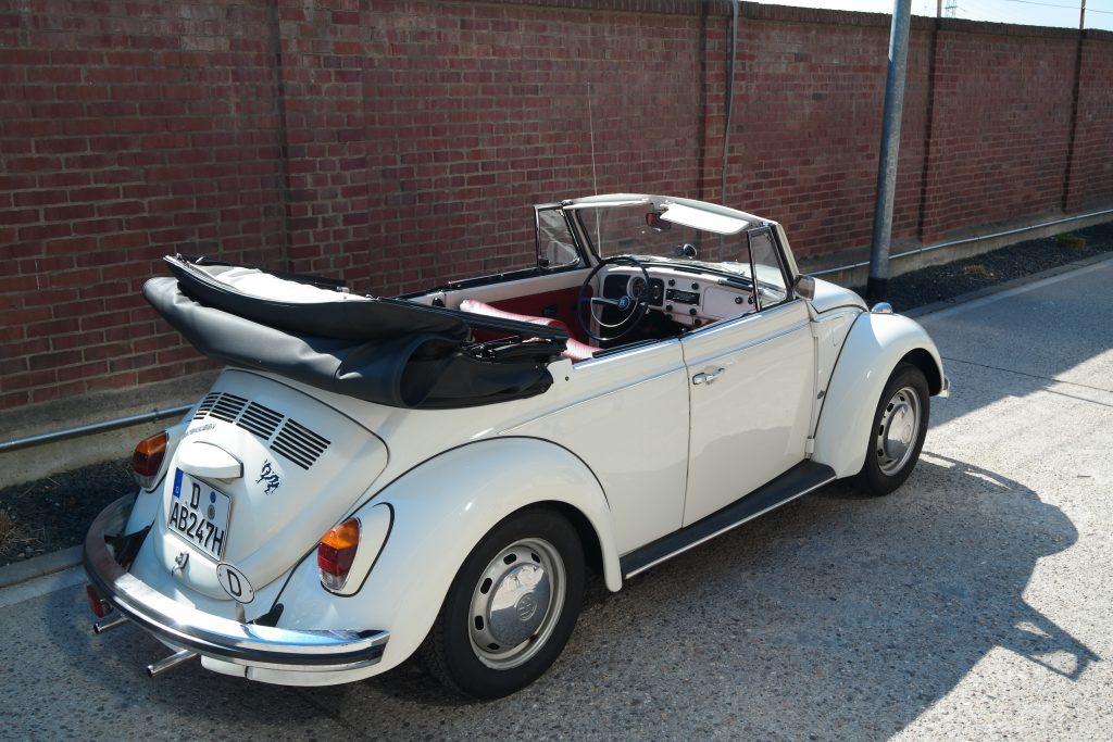 VW Käfer Cabrio Seite - Heck
